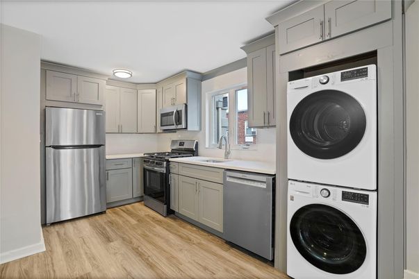 Interior, Kitchen, Stainless Steel Appliances, Washer, Wood Texture Flooring