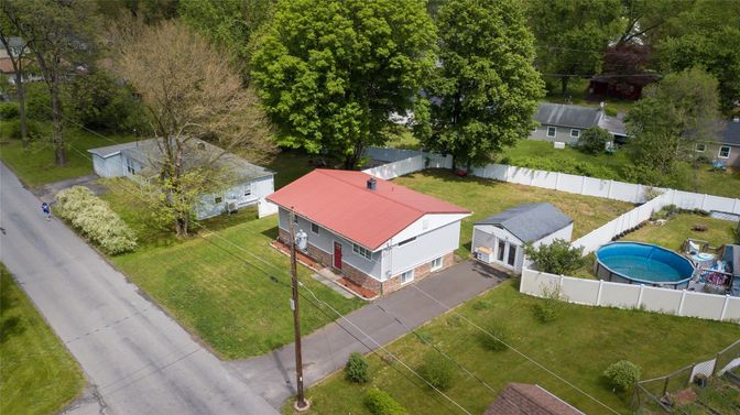 Exterior, Drone