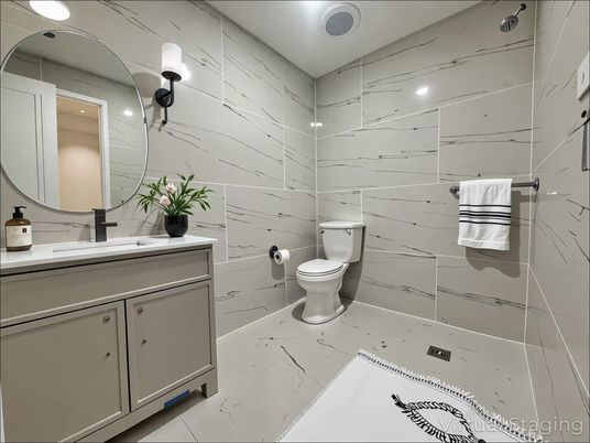 Bathroom, Interior, Marble, Marble Walls, Recessed Lighting