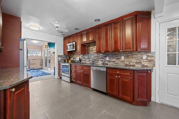 Interior, Kitchen, Stainless Steel Appliances