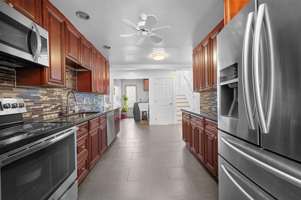 Interior, Kitchen, Stainless Steel Appliances