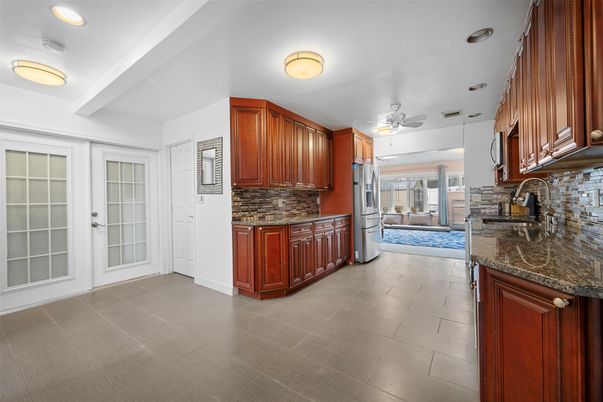 Interior, Kitchen, Recessed Lighting