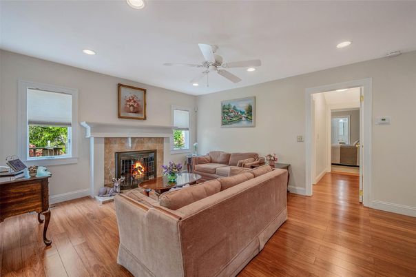 Fireplace, Interior, Living room, Recessed Lighting, Wood Texture Flooring