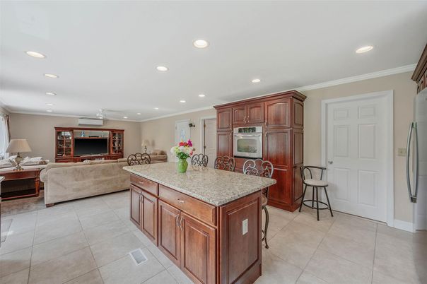 Interior, Kitchen, Living room, Recessed Lighting, Stainless Steel Appliances