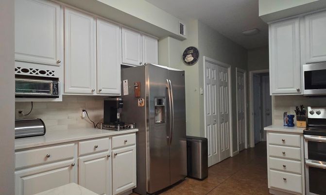 Interior, Kitchen, Stainless Steel Appliances