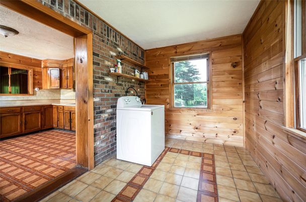 Interior, Stone Walls, Washer, Wooden Walls