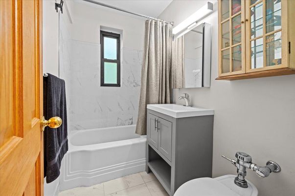 Bathroom, Interior, Marble, Marble Walls