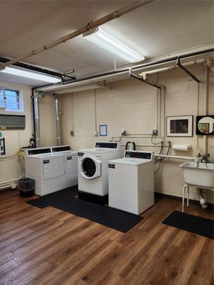 Interior, Washer, Wood Texture Flooring