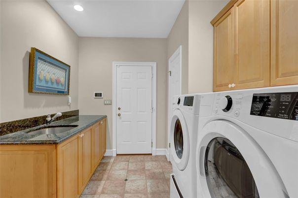 Interior, Recessed Lighting, Washer