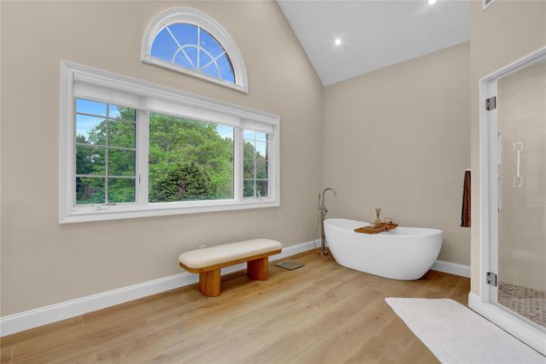 Bathroom, Free Standing Baths, Interior, Recessed Lighting, Wood Texture Flooring