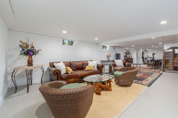 Fitness Equipment, Interior, Living room, Recessed Lighting