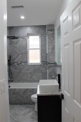 Bathroom, Interior, Marble, Marble Walls, Recessed Lighting