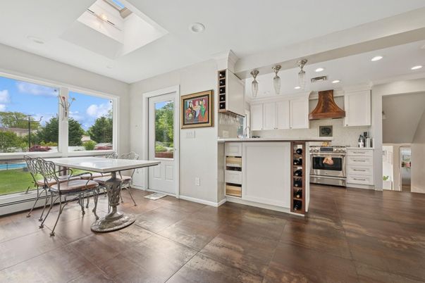 Dining room, Interior, Kitchen, Recessed Lighting, Stainless Steel Appliances