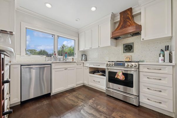Interior, Kitchen, Recessed Lighting, Stainless Steel Appliances, Wood Texture Flooring