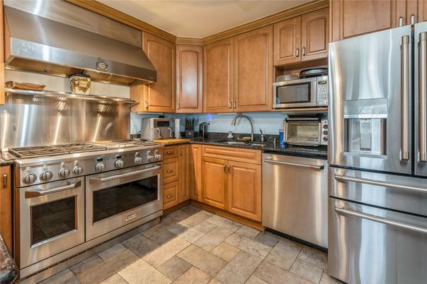 Interior, Kitchen, Stainless Steel Appliances