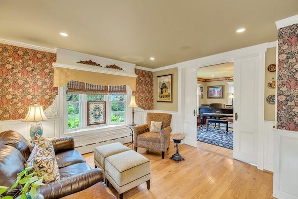 Interior, Living room, Piano, Recessed Lighting, Wood Texture Flooring