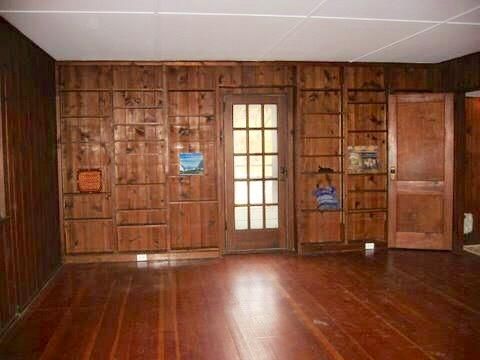 Empty room, Interior, Wood Texture Flooring, Wooden Walls