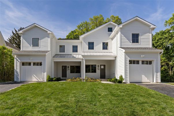 Attached, Exterior, Facade, Farmhouse
