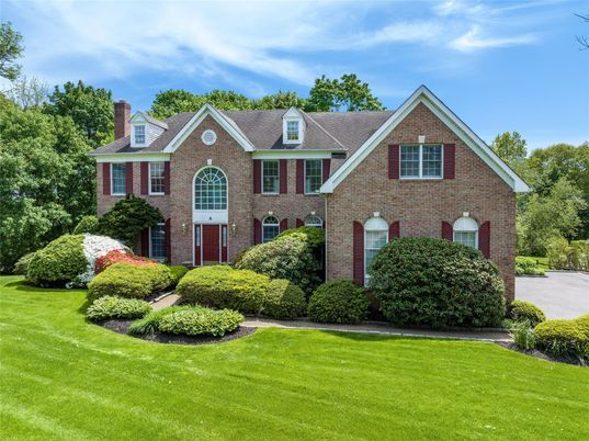 Exterior, Facade, Brick Facade, Brick Traditional
