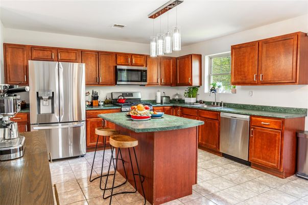 Interior, Kitchen, Pendant Lights, Stainless Steel Appliances