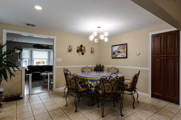 Chandelier, Dining room, Interior, Recessed Lighting