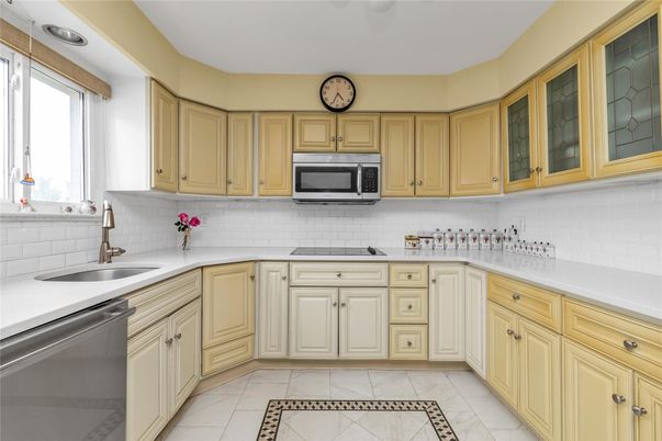 Interior, Kitchen, Marble, Stainless Steel Appliances