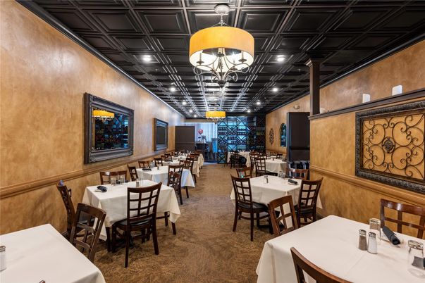 Chandelier, Dining room, Interior, Recessed Lighting