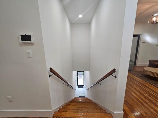 Interior, Recessed Lighting, Wood Texture Flooring