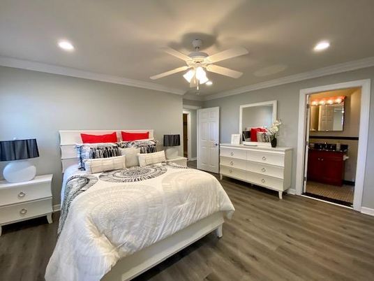 Bedroom, Interior, Recessed Lighting, Wood Texture Flooring