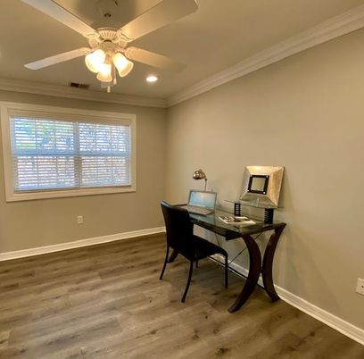 Home Office, Interior, Recessed Lighting, Wood Texture Flooring