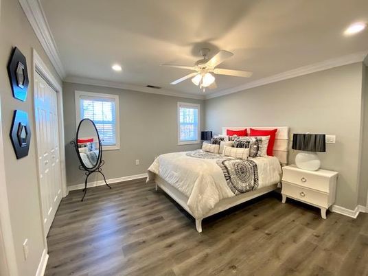 Bedroom, Interior, Recessed Lighting, Wood Texture Flooring