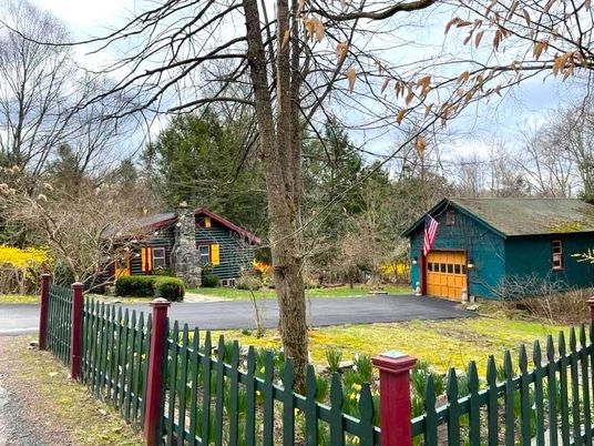 Backyard, Detached Garage, Exterior