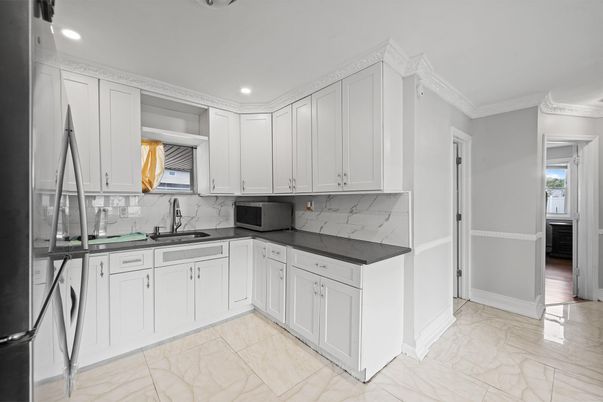 Interior, Kitchen, Marble, Marble Walls, Recessed Lighting