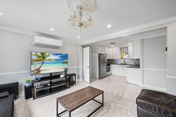 Chandelier, Interior, Kitchen, Living room, Marble, Recessed Lighting, Stainless Steel Appliances