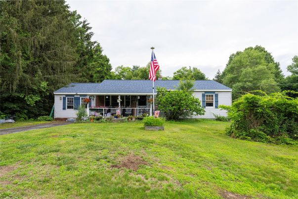 Backyard, Exterior, Facade, Cape Cod