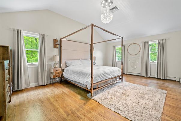 Bedroom, Interior, Pendant Lights, Wood Texture Flooring