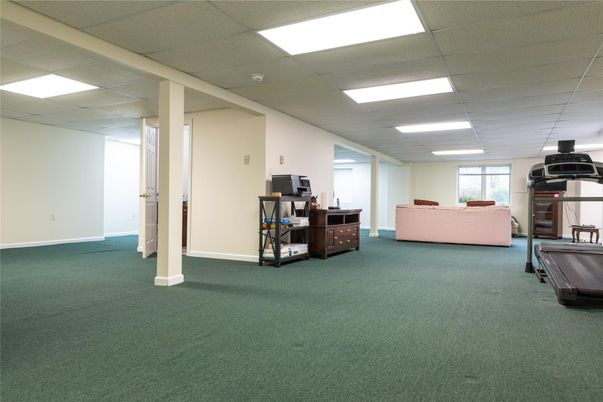 Fitness Equipment, Interior, Recessed Lighting