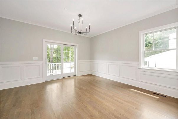 Chandelier, Empty room, Interior, Wood Texture Flooring