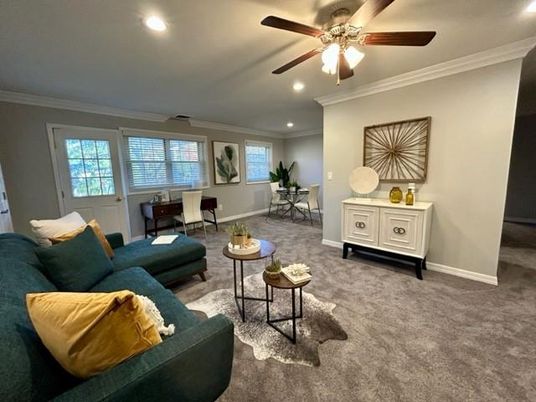 Dining room, Interior, Living room, Recessed Lighting