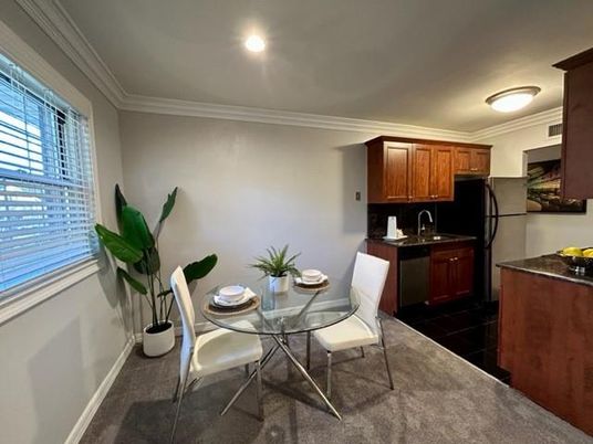 Dining room, Interior, Kitchen, Recessed Lighting