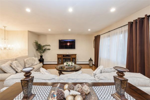 Chandelier, Interior, Living room, Recessed Lighting, Wood Texture Flooring
