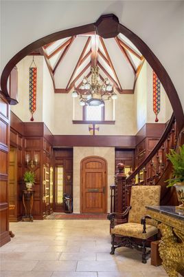 Chandelier, Interior, Wooden Beams, Wood Texture Flooring, Wooden Walls