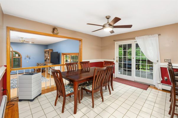 Dining room, Interior