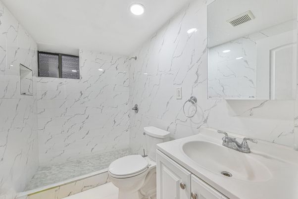 Bathroom, Interior, Marble, Marble Walls, Recessed Lighting