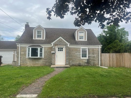 Exterior, Facade, Cape Cod