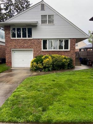 Attached, Exterior, Facade, Brick Facade, Split Level
