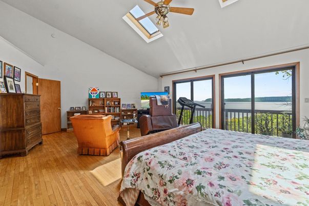 Bedroom, Interior, Water, Wood Texture Flooring