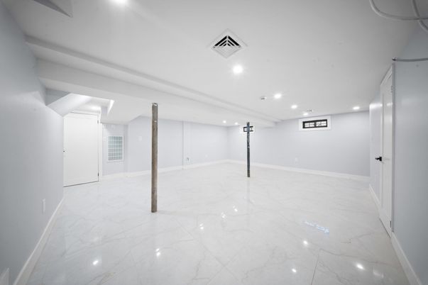 Empty room, Interior, Marble, Recessed Lighting