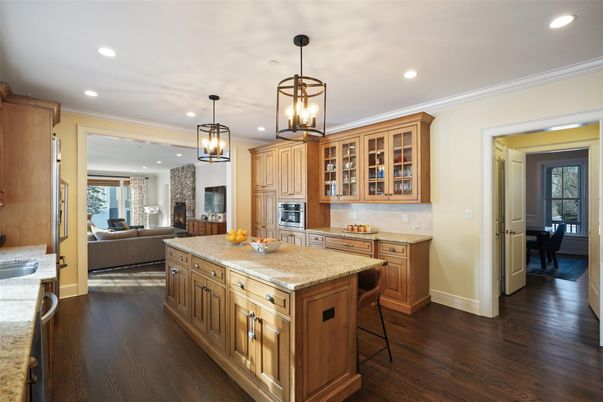 Dining room, Interior, Kitchen, Living room, Pendant Lights, Recessed Lighting, Wood Texture Flooring