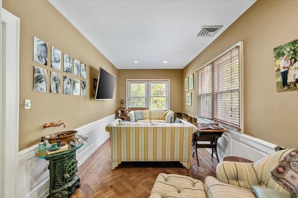 Home Office, Interior, Living room, Recessed Lighting, Wood Texture Flooring